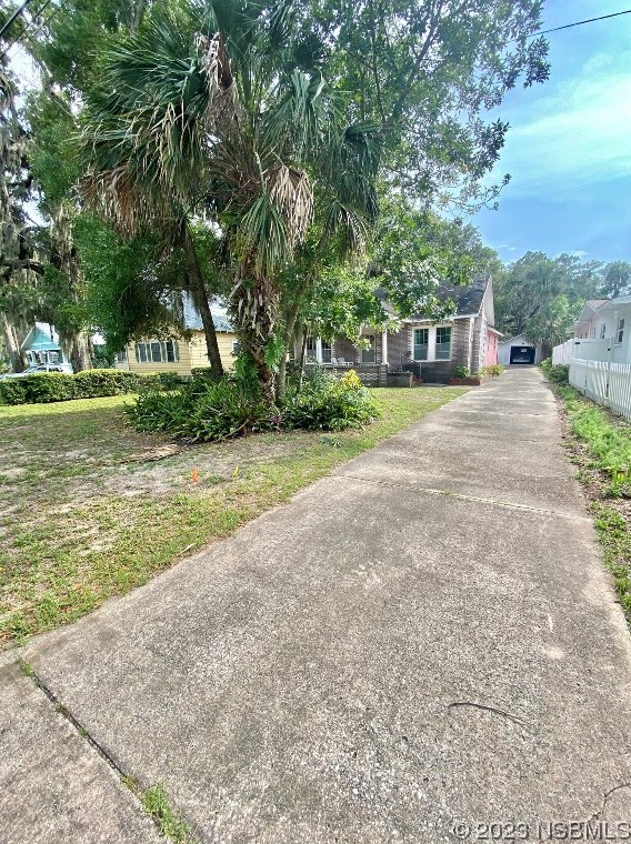 1204 Palmetto St, New Smyrna FL 32168-7608 exterior