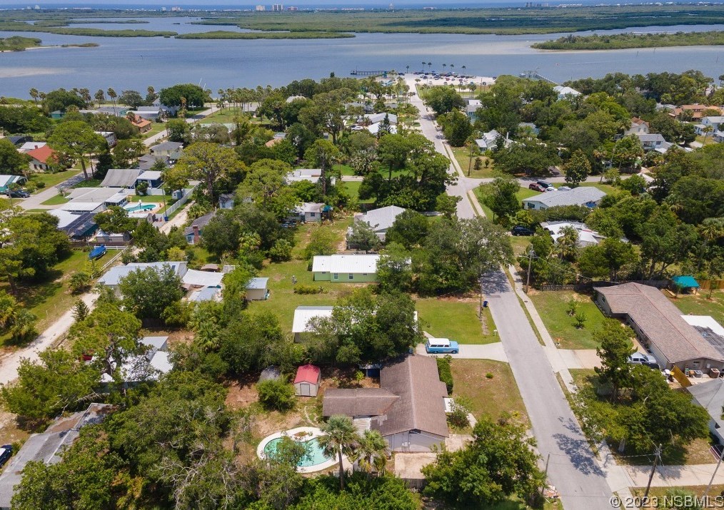 107 Ocean Ave, Edgewater, FL 32132-1908