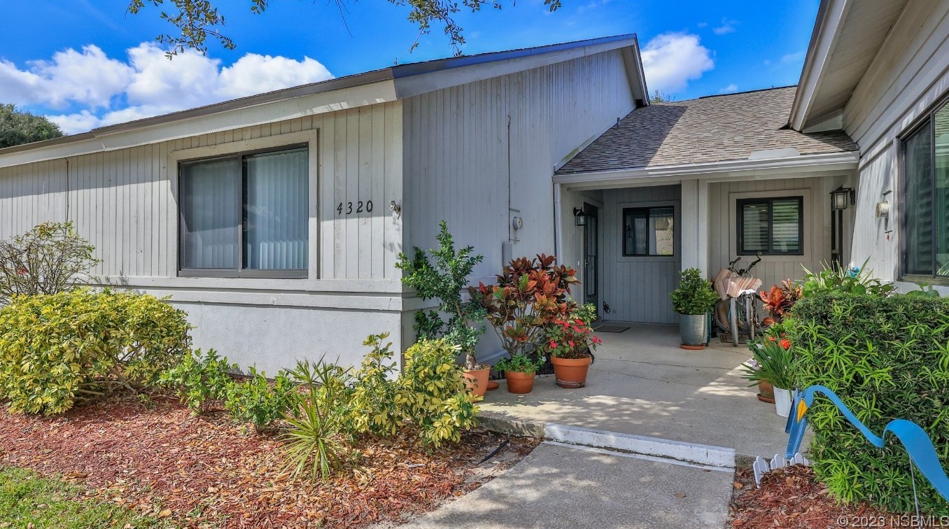 4320 Sea Mist Dr, New Smyrna, FL 32169