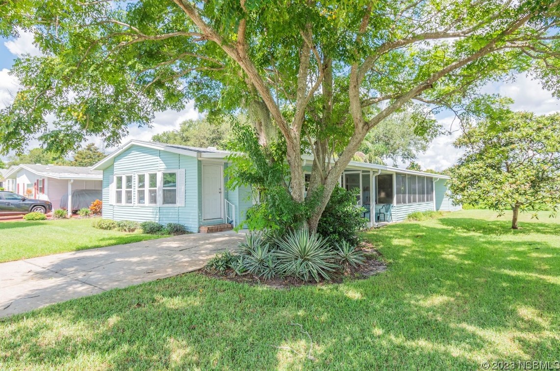 309 Schooner Ave, Edgewater, FL 32141-5972