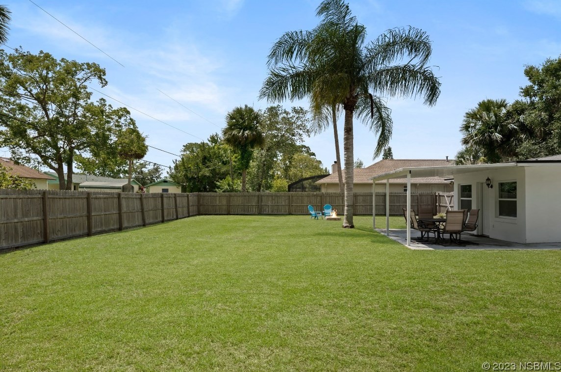 2549 Clarendon Ave, New Smyrna FL  32168-5811 exterior