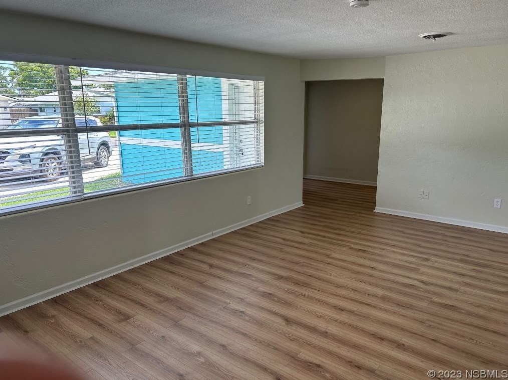 1250 Suwanee Rd, Daytona Beach, FL 32114