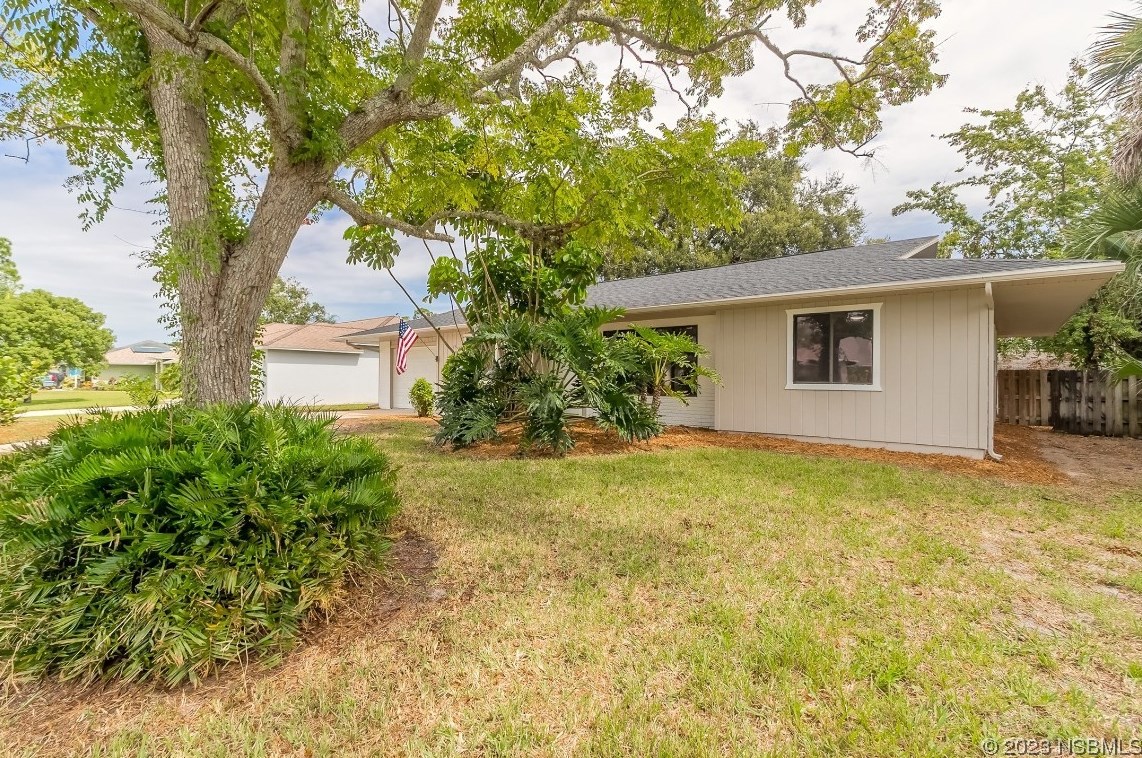 3319 Victory Palm Dr, Edgewater, FL 32141