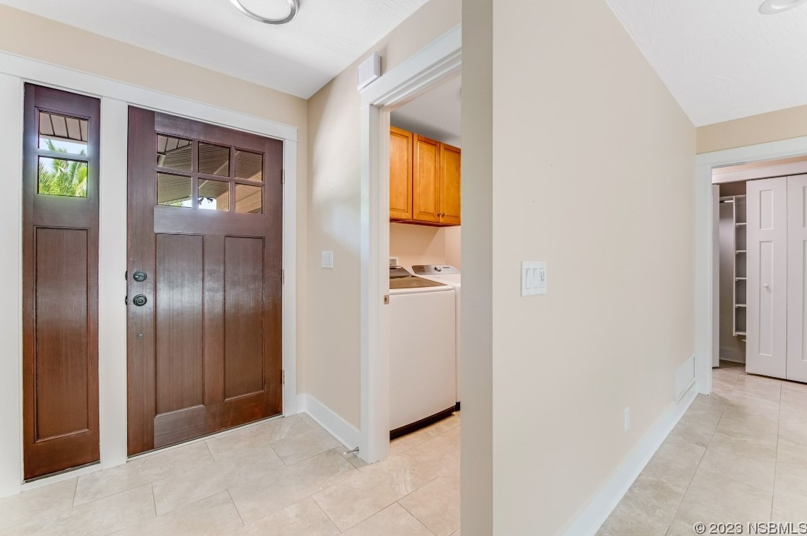 357 Sweet Bay Ave, New Smyrna FL  32168-7971 exterior