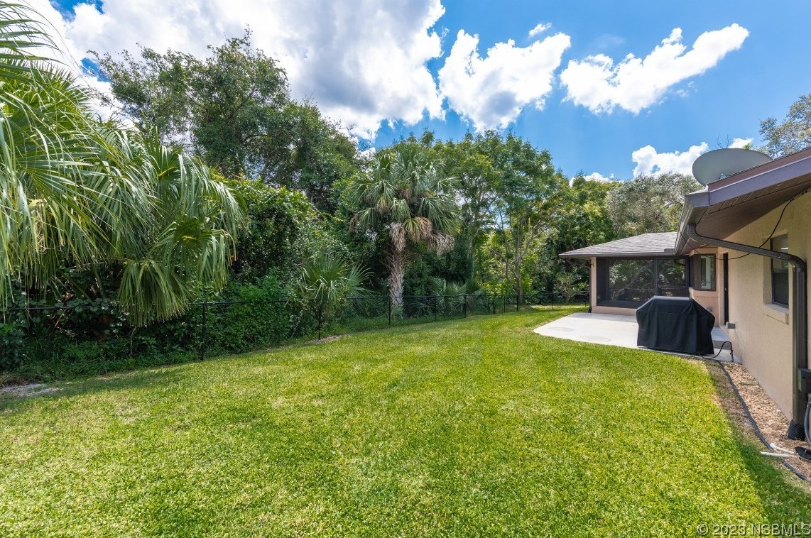357 Sweet Bay Ave, New Smyrna FL  32168-7971 exterior
