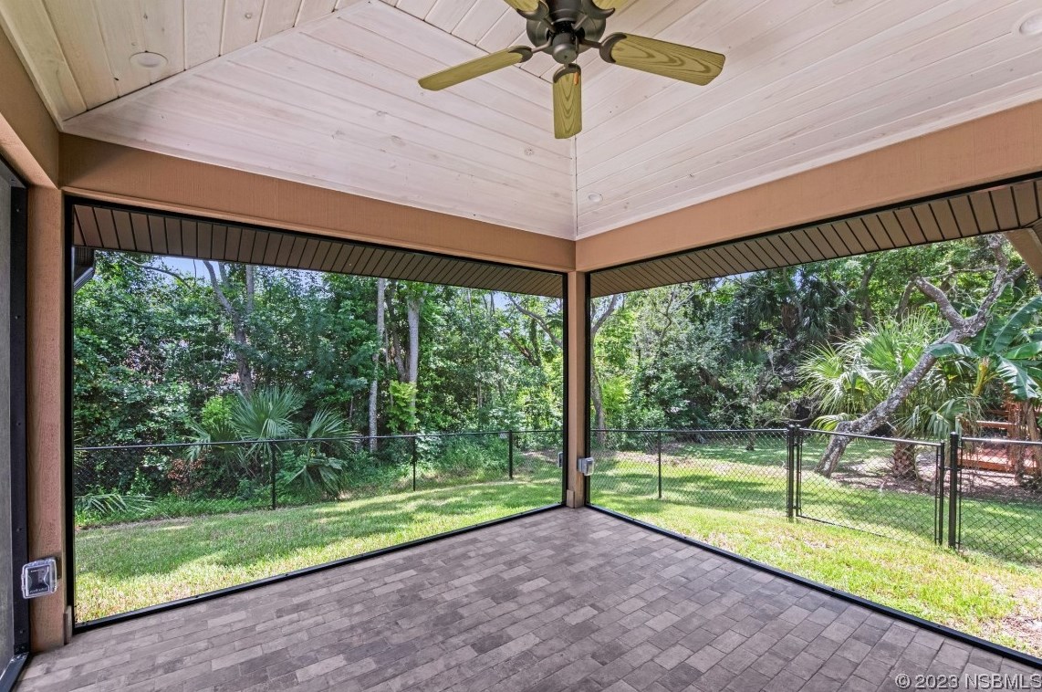 357 Sweet Bay Ave, New Smyrna FL  32168-7971 exterior