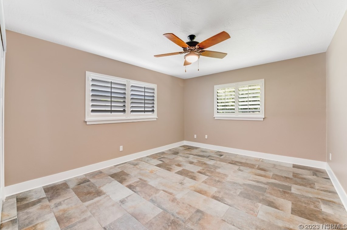 357 Sweet Bay Ave, New Smyrna FL  32168-7971 exterior