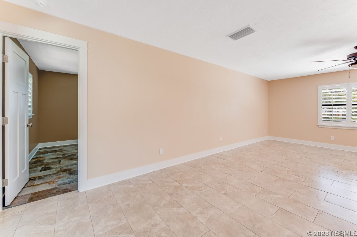 357 Sweet Bay Ave, New Smyrna FL  32168-7971 exterior