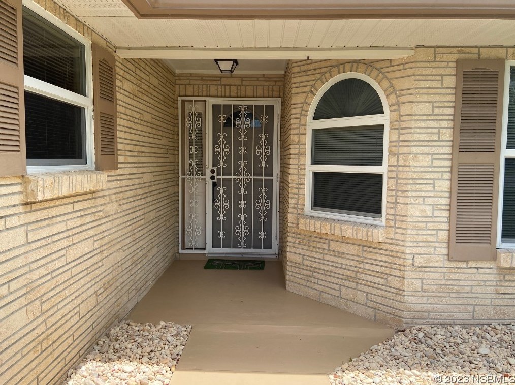 238 Golf Club Dr, New Smyrna FL  32168-2123 exterior