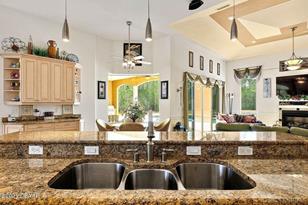 2170 Spruce Creek Cir, Daytona Beach FL  32128-7492 exterior