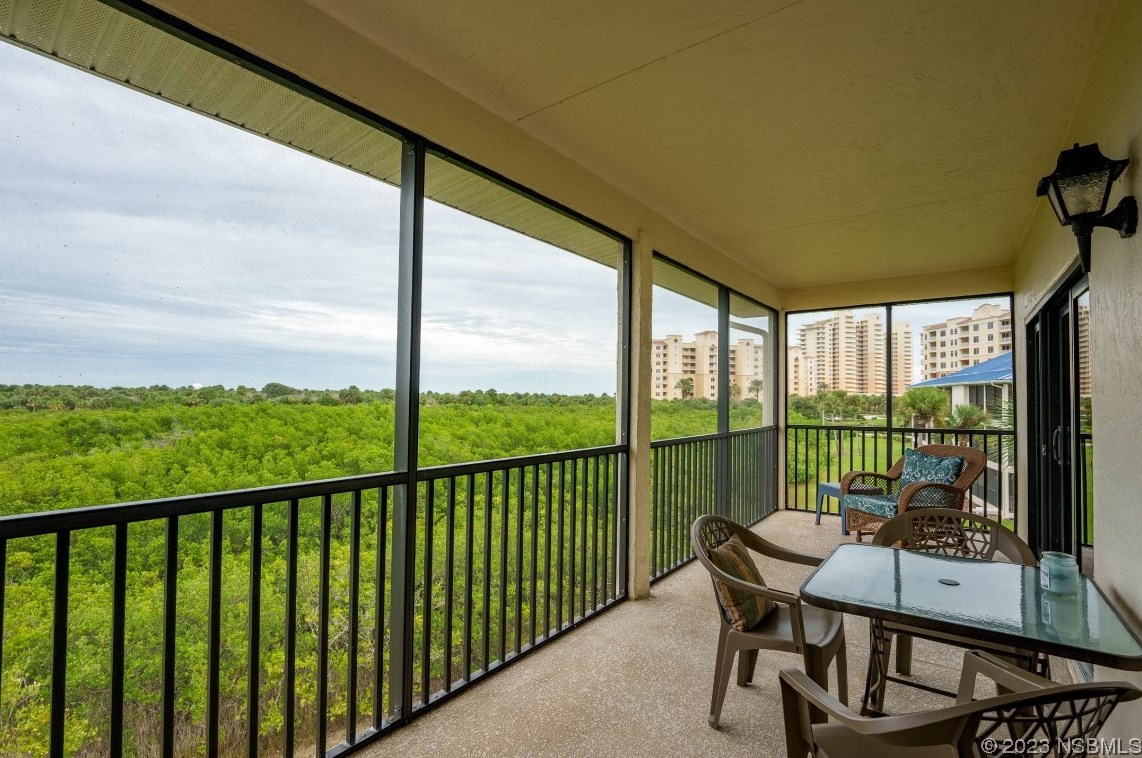 2700 Peninsula Ave, New Smyrna FL  32169-2088 exterior