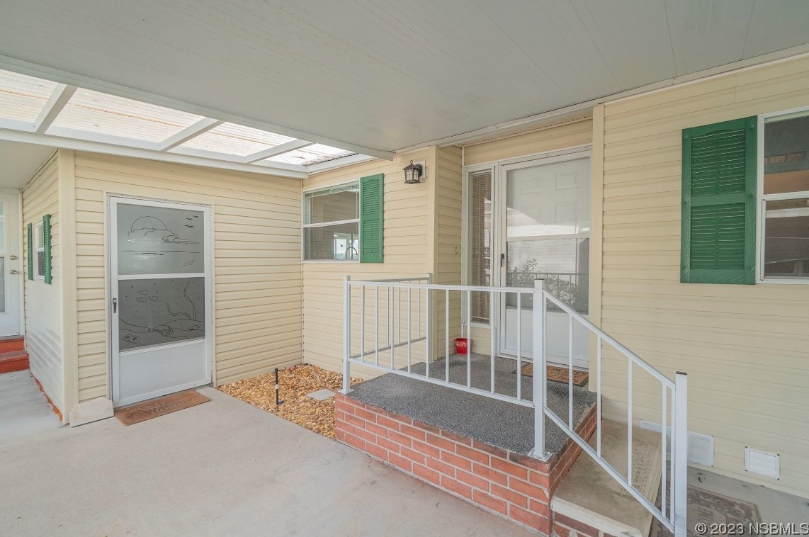 333 Schooner Ave, Edgewater, FL 32141-5974