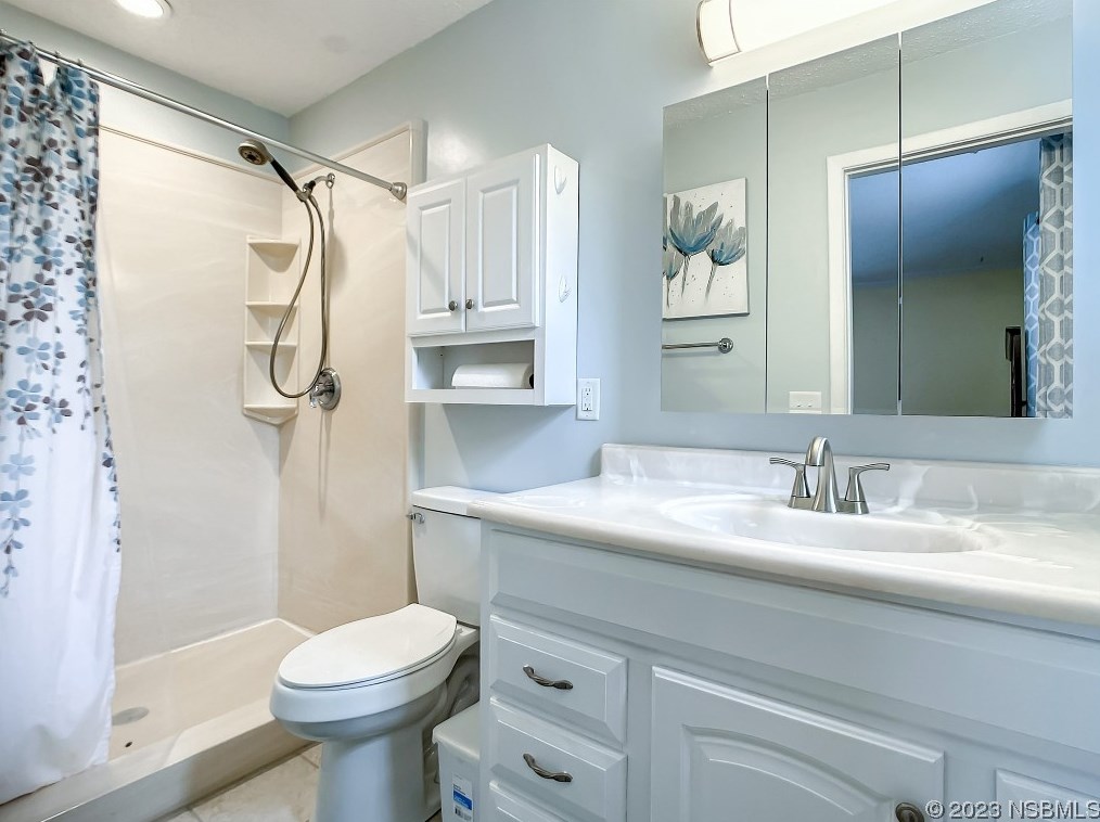 865 Ridgewood Ave, Ormond Beach FL  32174-5646 exterior