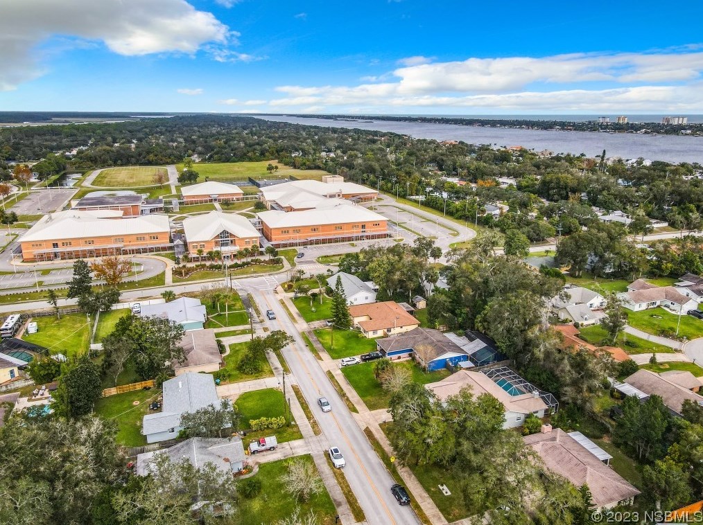 865 Ridgewood Ave, Ormond Beach FL  32174-5646 exterior