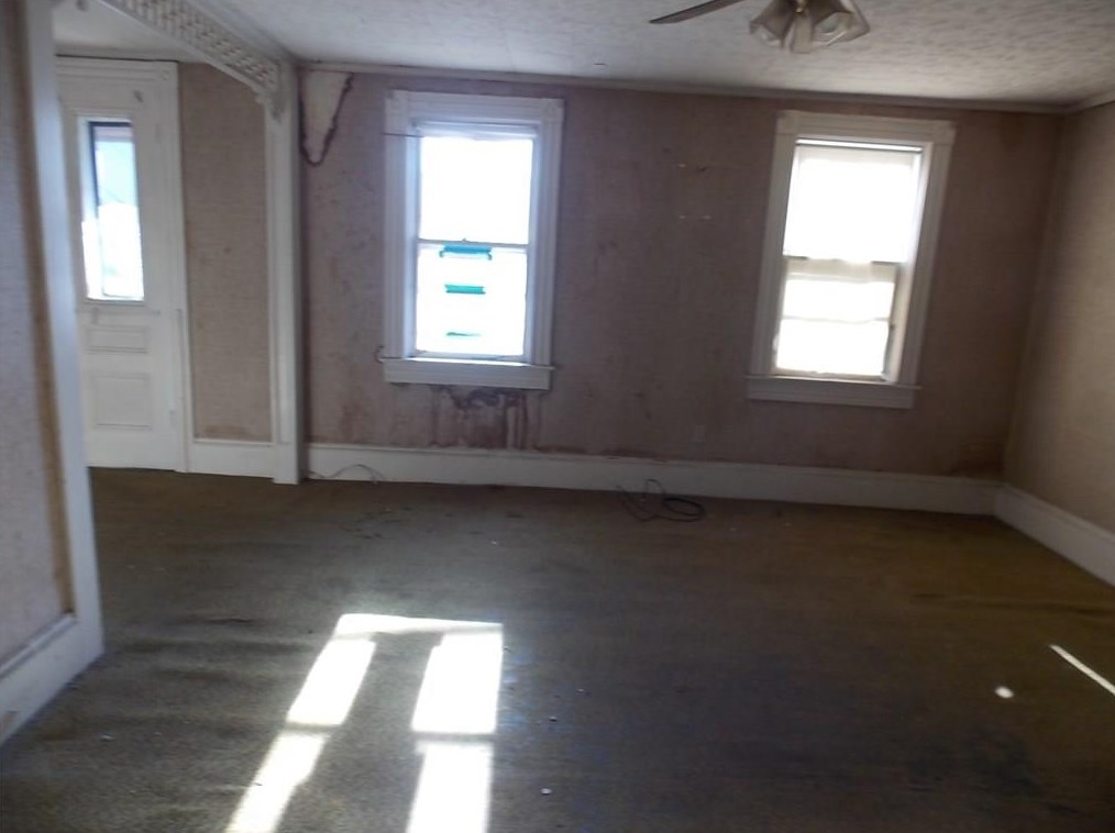 27 Barnum St, Taunton MA 02780-4601 exterior