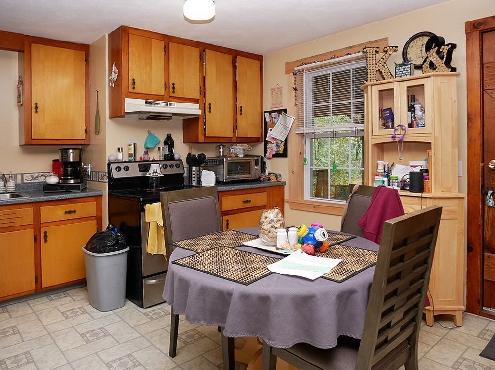 701 Victory Hwy, West Greenwich, RI 02817