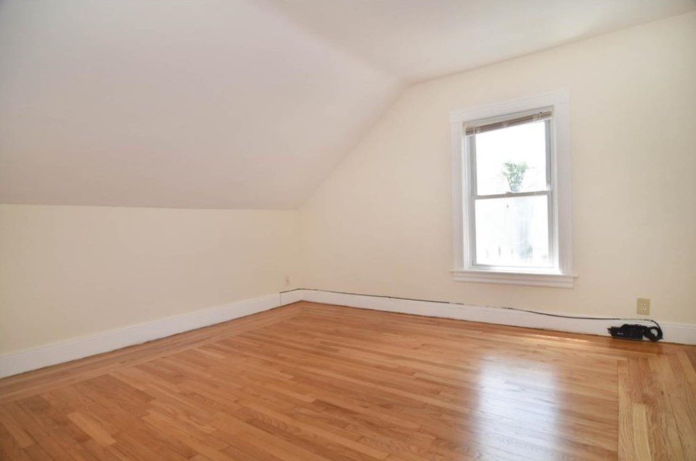 57 Robin St, North Providence, RI 02908