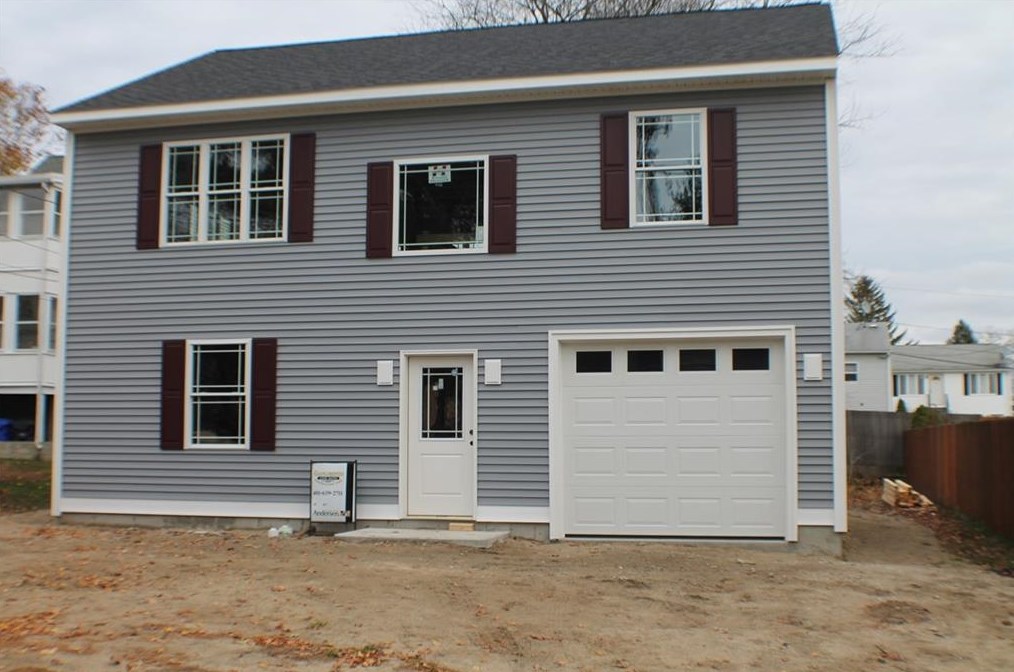 54 Birchland Ave, Pawtucket, RI 02860-6205