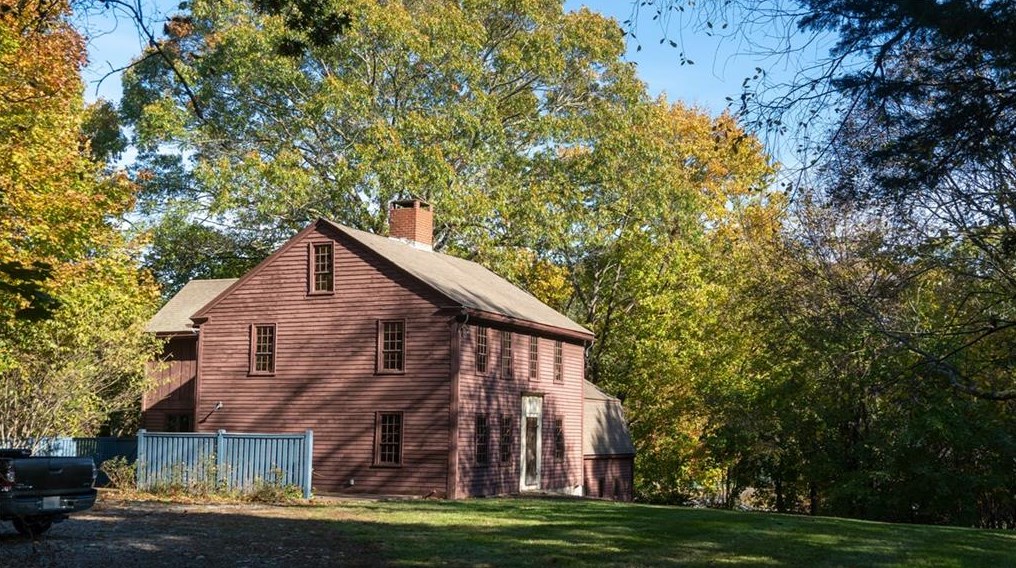 18 Homestead Ave, Barrington, RI 02806
