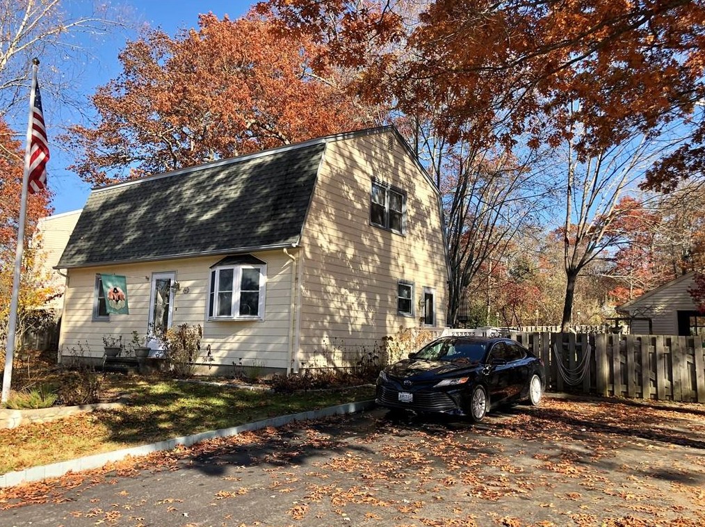 3 Sleepy Hollow Ct, Westerly, RI 02891