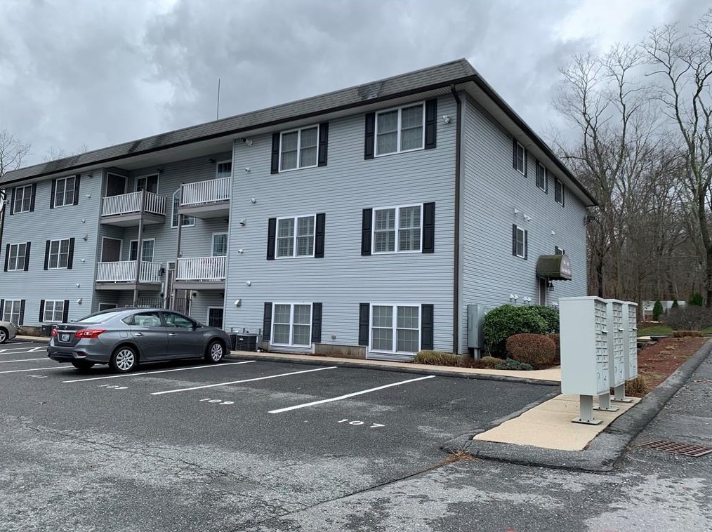 402 New River Rd #108, Lincoln, RI 02838