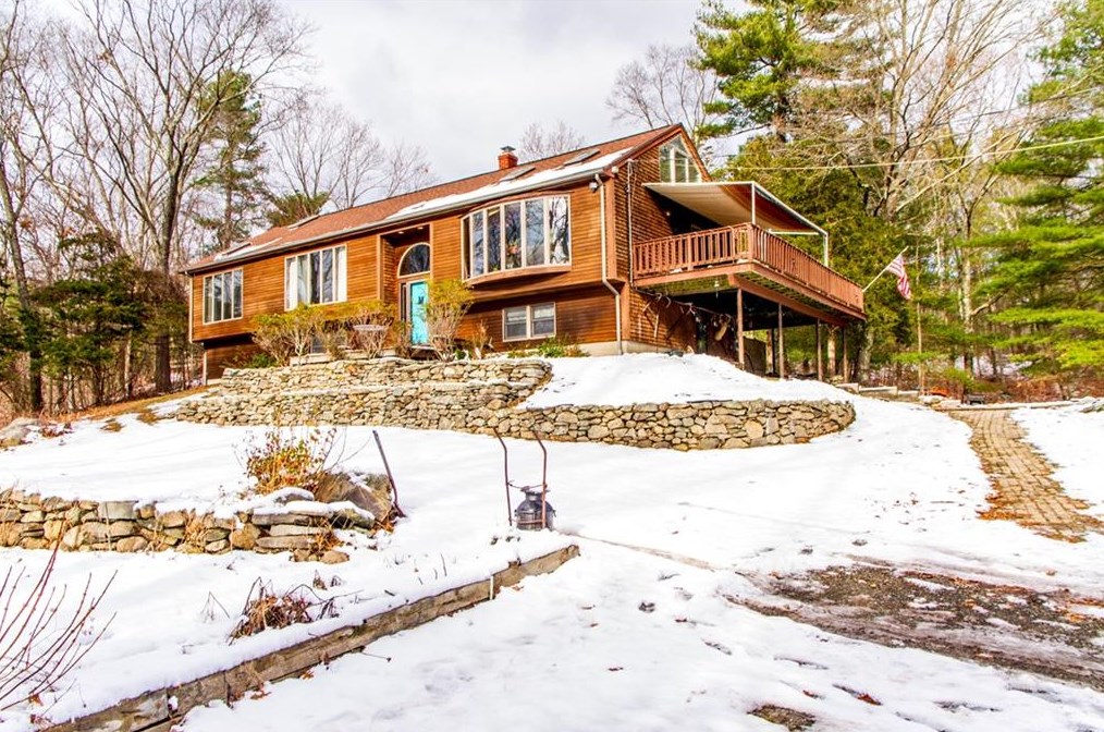 90 Sneech Pond Rd, Cumberland, RI 02864