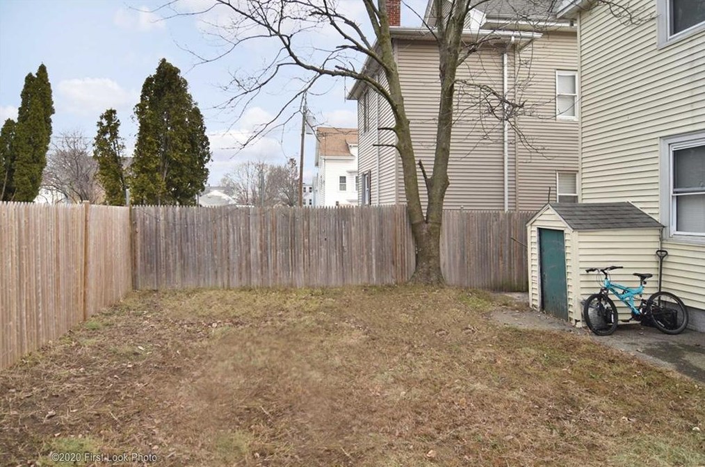 78 Vandewater St, Providence, RI 02908