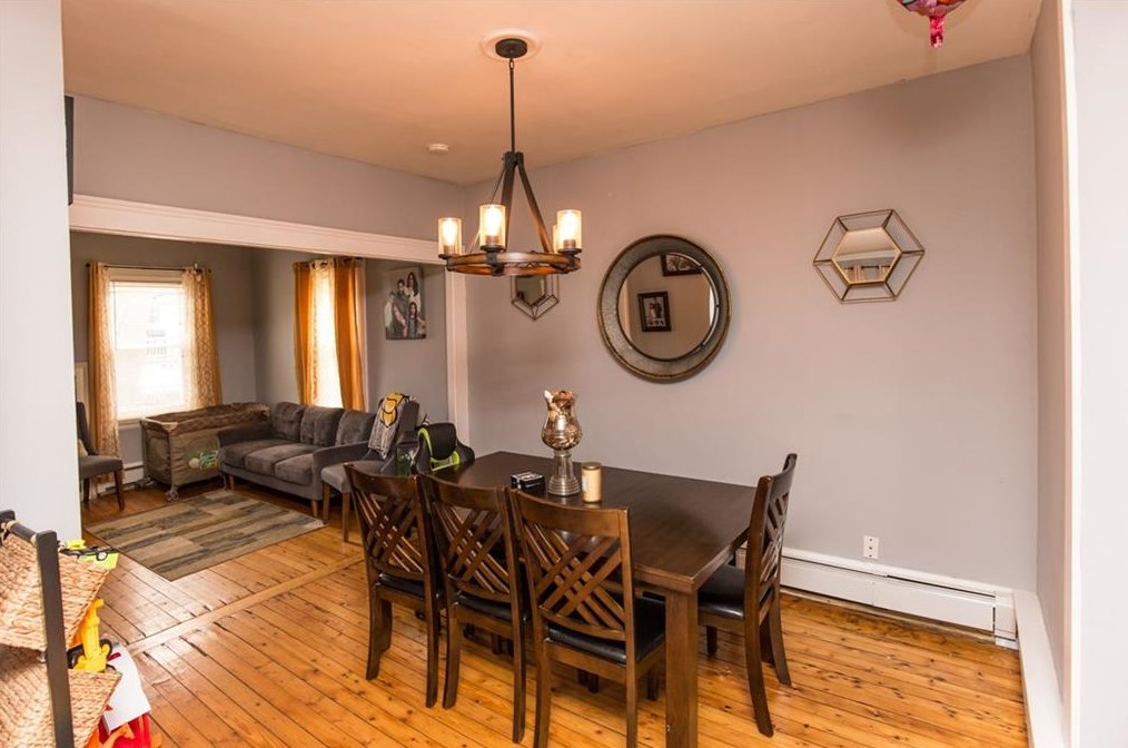 43 East St, West Warwick RI  02893-5938 exterior