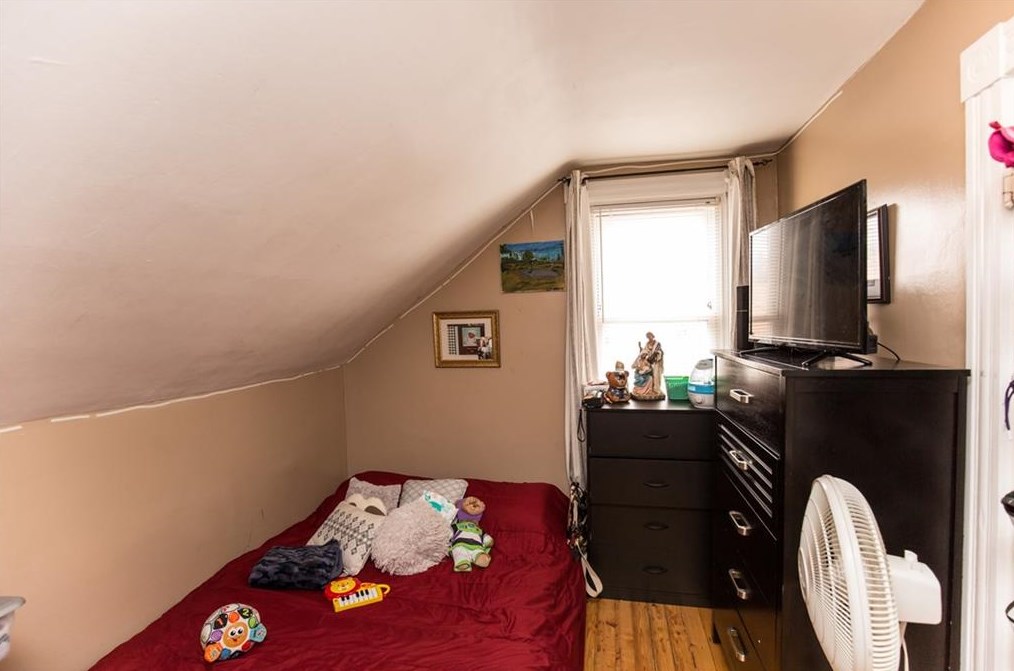 43 East St, West Warwick RI  02893-5938 exterior