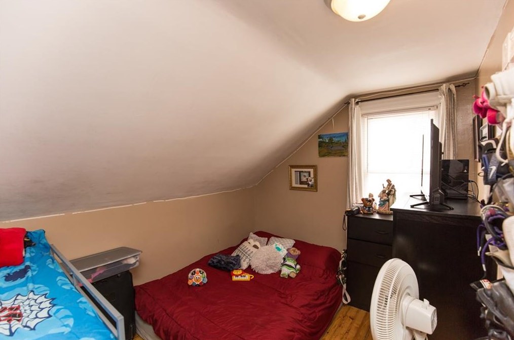 43 East St, West Warwick RI  02893-5938 exterior