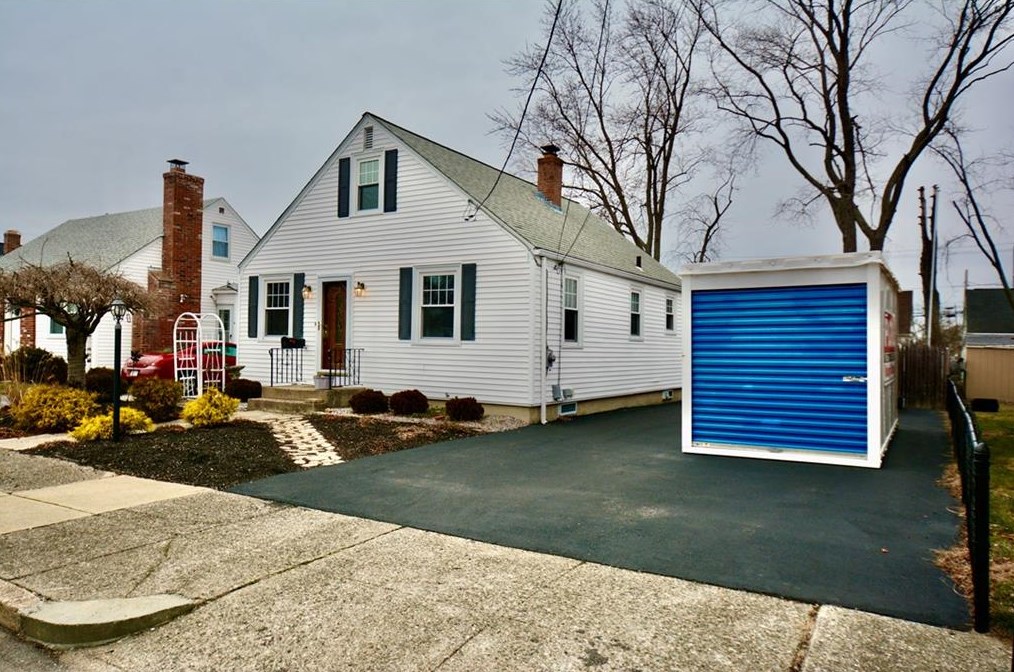 12 Bella Ave, Pawtucket, RI 02861-4420