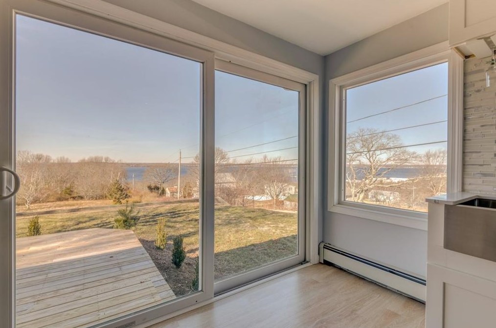 129 Kaufman Rd, Tiverton, RI 02878