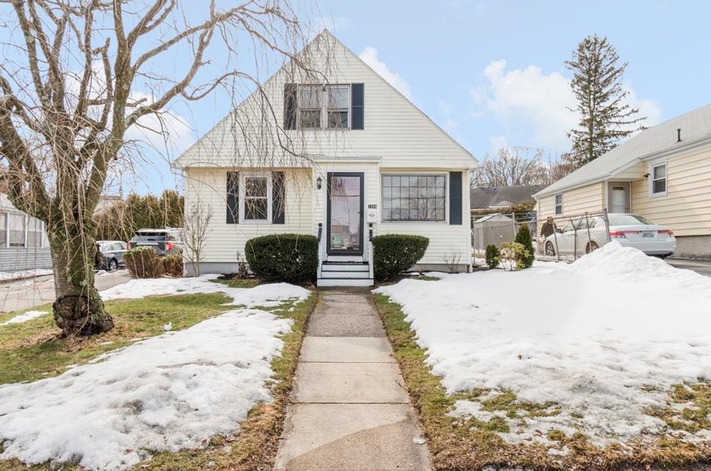 1264 Smith St, Providence, RI 02908