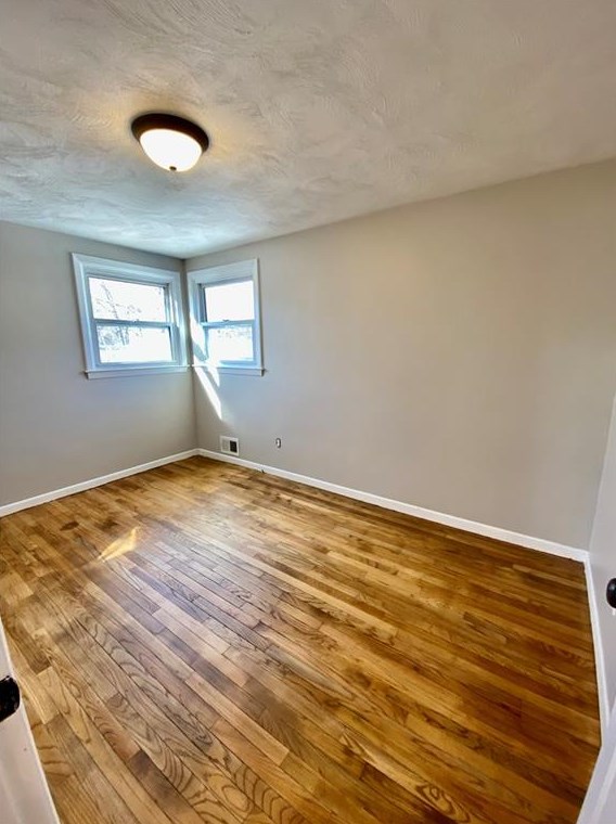 11 Beeckman Ave, Cranston RI 02920-4413 exterior