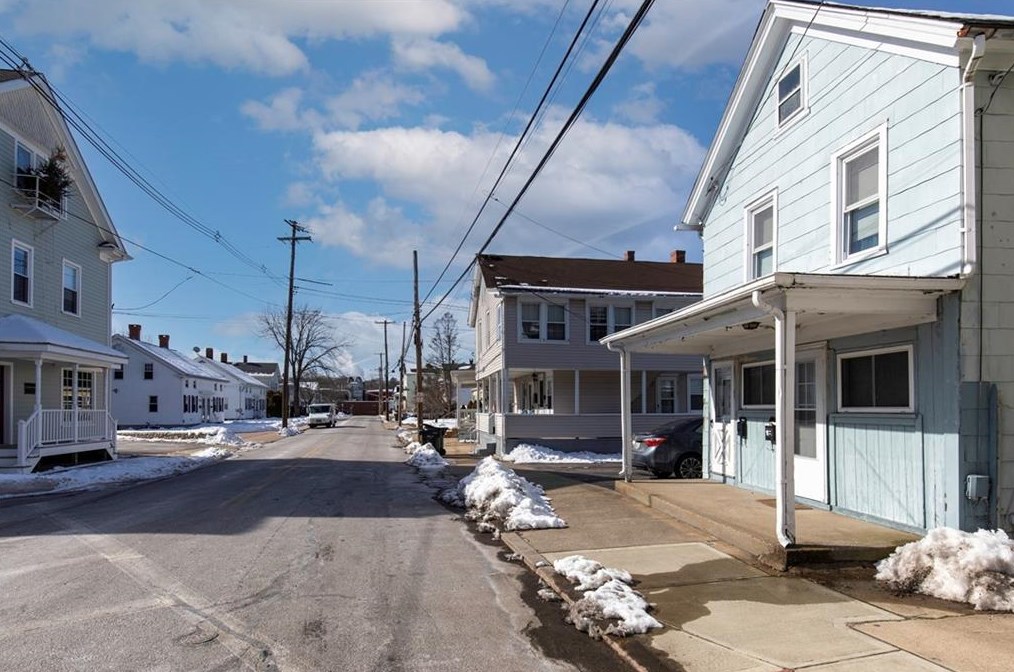65 Pleasant St, Westerly, RI 02891