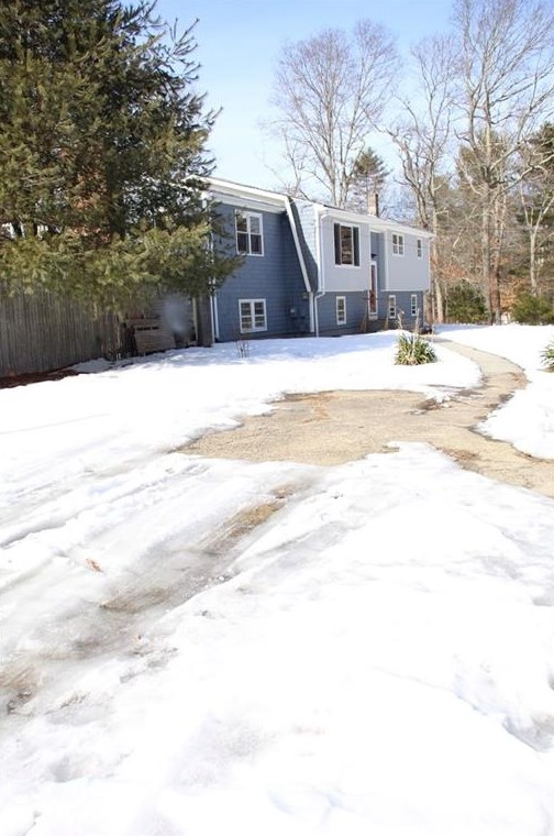 466 Gardiner Rd, Richmond, RI 02892