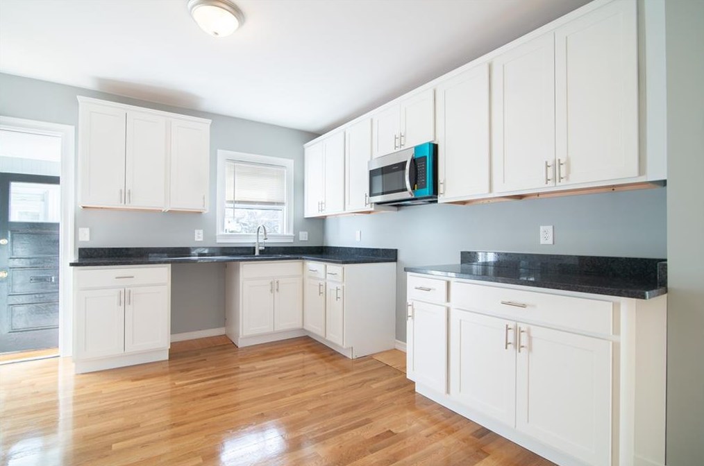 22 Rhodes St, Pawtucket, RI 02860 exterior