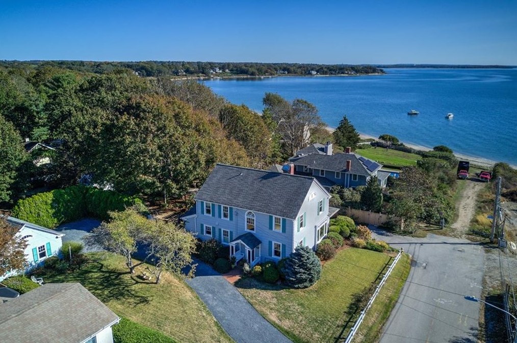 60 Bluff Rd, Barrington, RI 02806