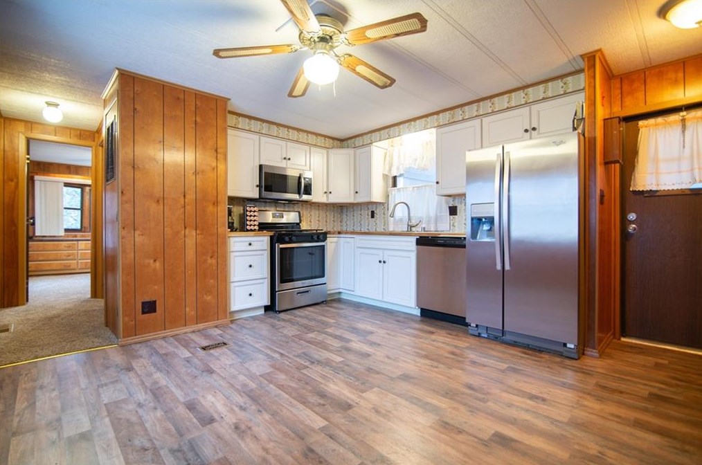 2 Lane D, Coventry, RI 02816