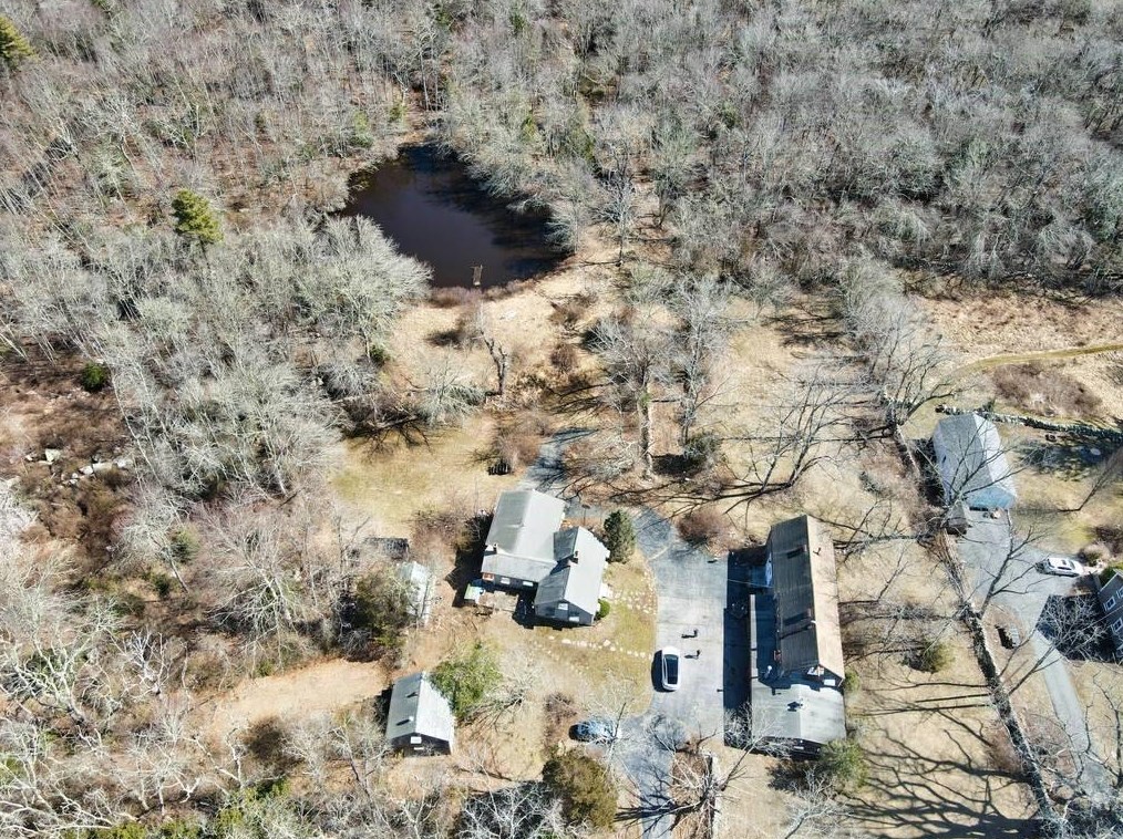 1880 Crandall Rd, Tiverton, RI 02878