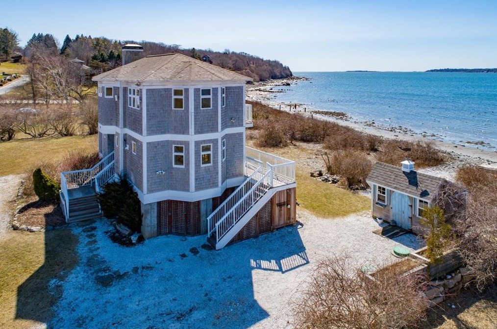 19 Oliver Ln, Little Compton, RI 02837