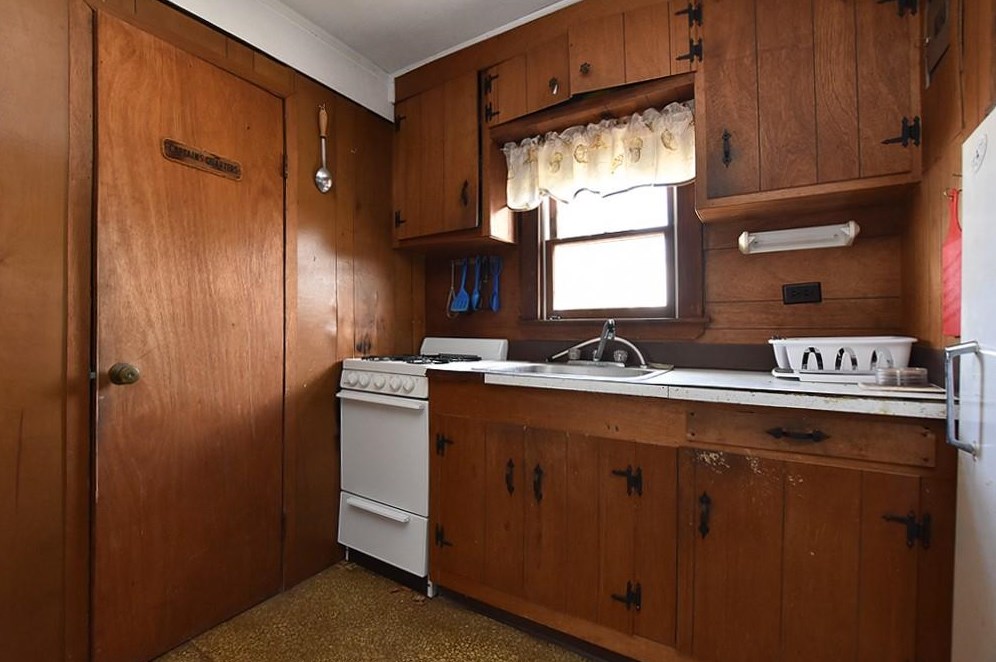 3 Glenwood Ave, South Kingstown, RI 02882