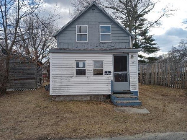 44 Cambridge Ave, Warwick, RI 02889