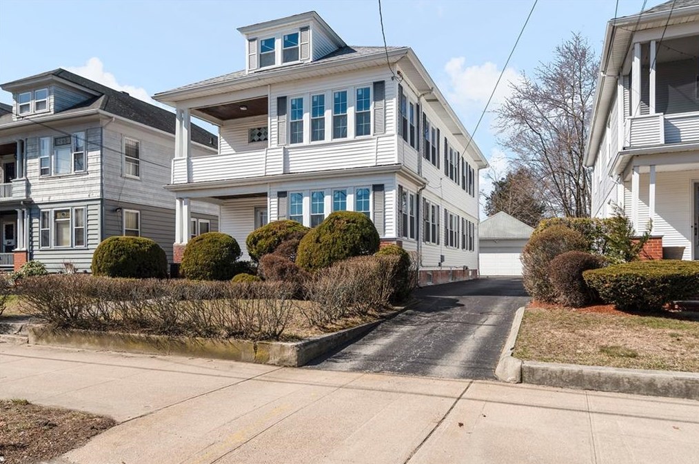 144 Mt Pleasant Ave, Providence, RI 02908