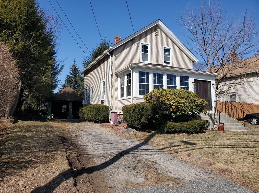 385 Pontiac Ave, Cranston, RI 02910