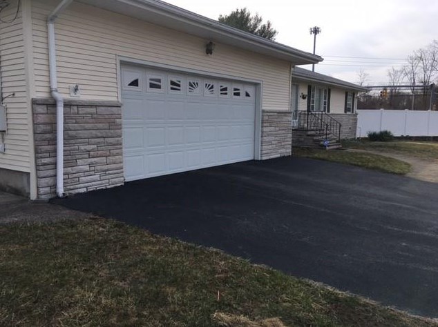 40 Oak Grove Blvd, North Providence, RI 02911