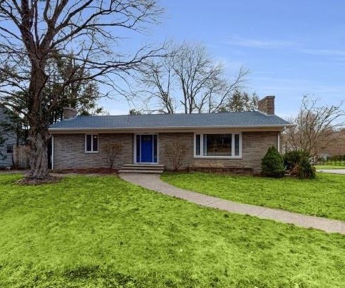 133 Angell Rd, Cumberland, RI 02864