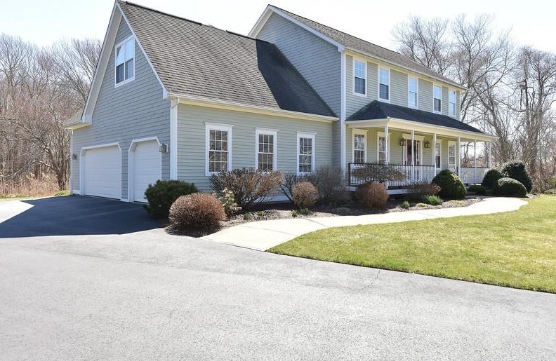 183 Misty Meadow Ln, North Kingstown, RI 02852