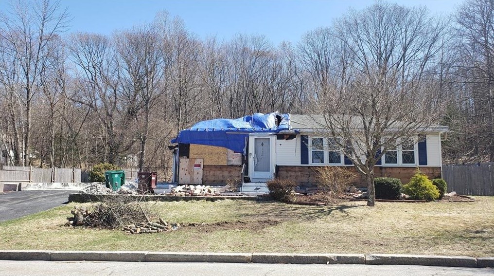 132 Annette Ave, Woonsocket, RI 02895