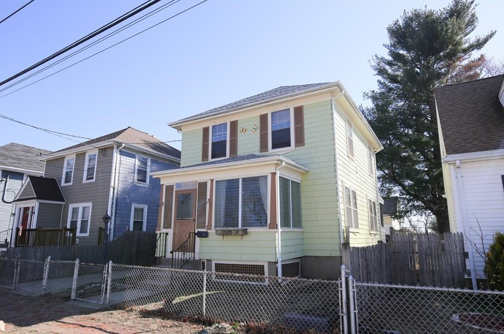 87 Elder St, Pawtucket, RI 02860 exterior